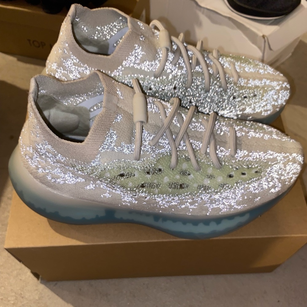 Yeezy Boost 380 size 6.5 wore TWICE. VERY CLEAN like new.